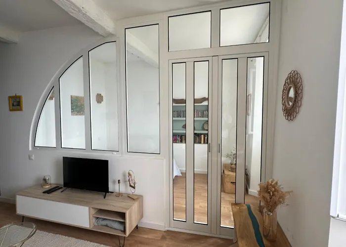 Joli Deux Pieces Vieux Village De Διαμέρισμα *